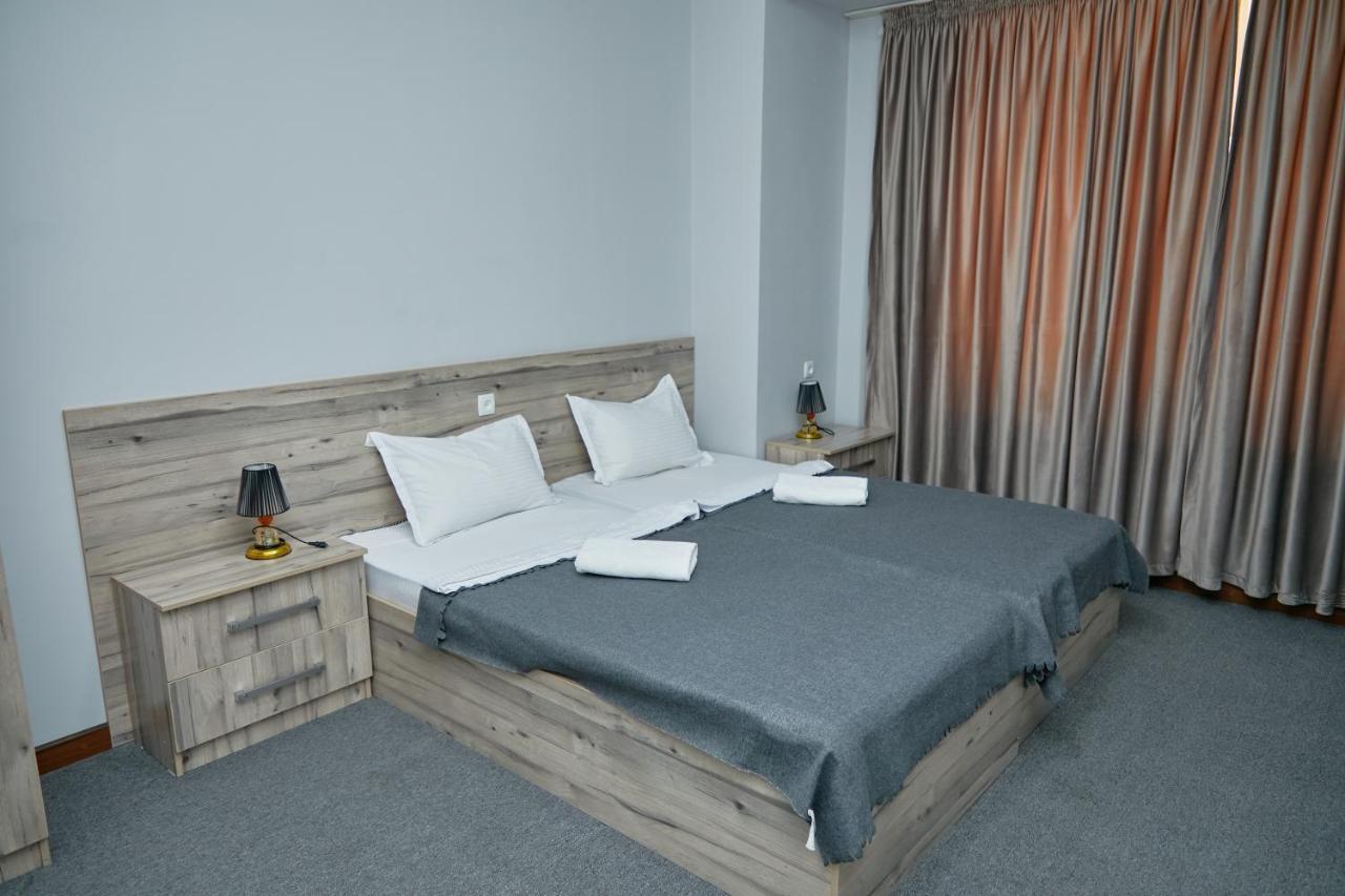 Hotel Muqaddas Samarkand Bagian luar foto